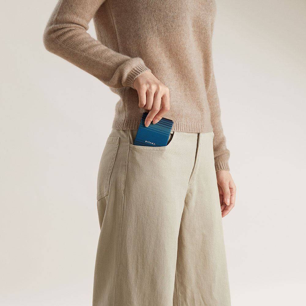 Galaxy Z Flip 6 Kılıf Magsafe Şarj Özellikli Aramid Fiber Pitaka Tactile Woven Sunset-Moonrise Serisi Moonrise Kapak Mavi