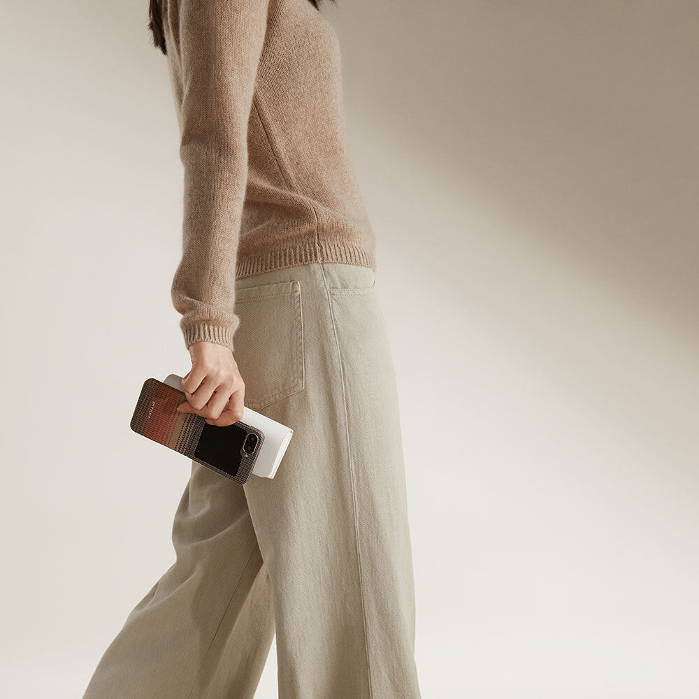 Galaxy Z Flip 6 Kılıf Magsafe Şarj Özellikli Aramid Fiber Pitaka Tactile Woven Sunset-Moonrise Serisi Sunset Kapak Kahverengi