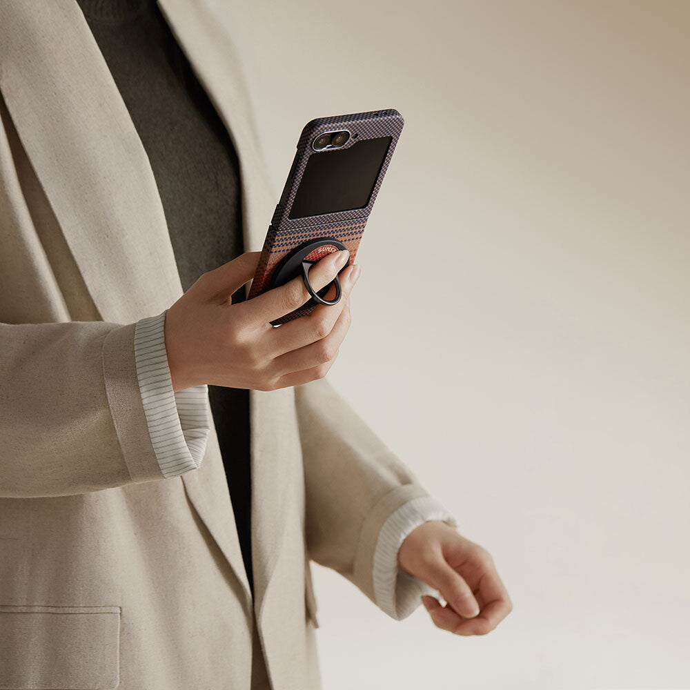 Galaxy Z Flip 6 Kılıf Magsafe Şarj Özellikli Aramid Fiber Pitaka Tactile Woven Sunset-Moonrise Serisi Sunset Kapak Kahverengi