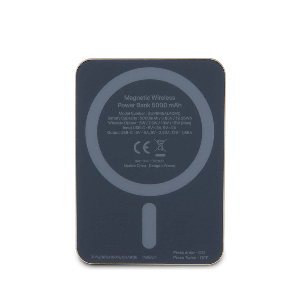 Guess Orjinal Lisanslı Magsafe Şarj Özellikli Metal Yazı Logolu Powerbank 5000mAh 15W Gold